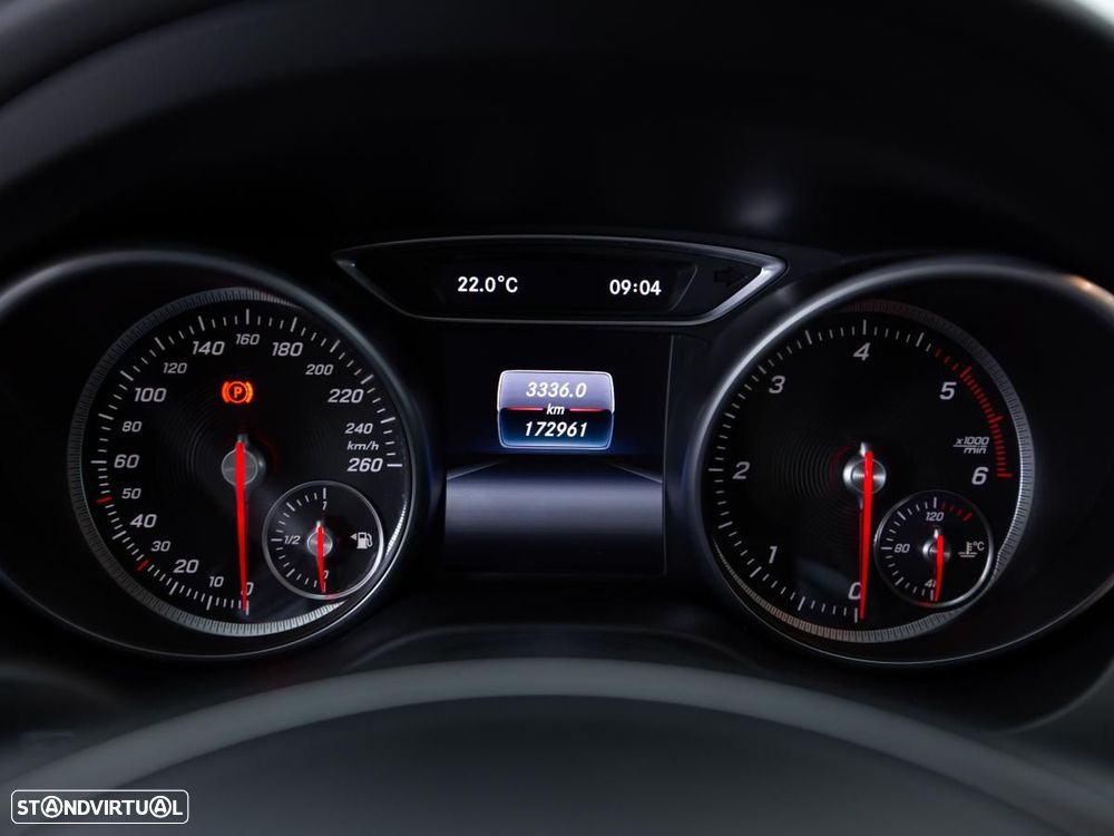 Mercedes-Benz CLA 180 - 20
