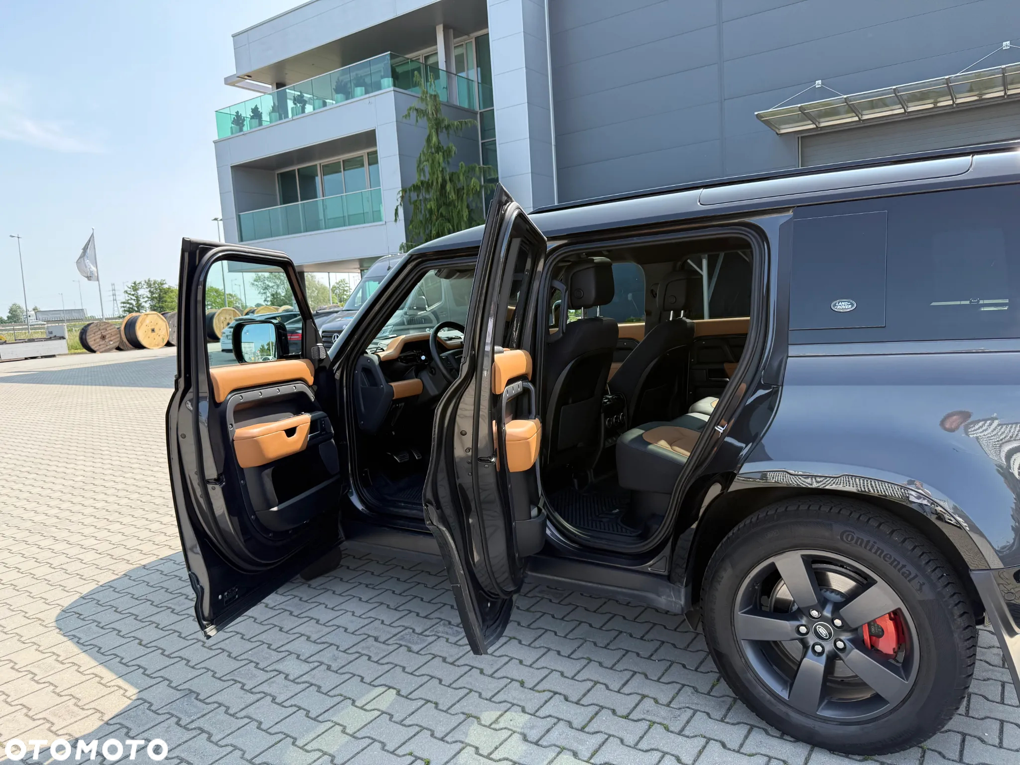 Land Rover Defender 110 3.0 P400 mHEV X-Dynamic HSE - 17