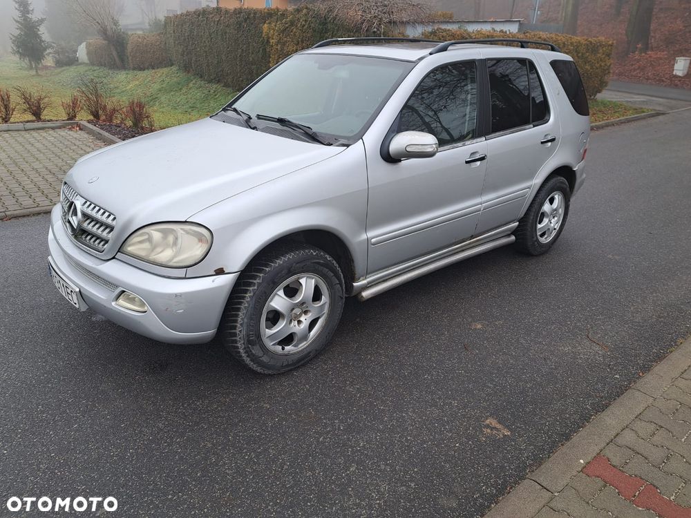 Mercedes-Benz ML - 10