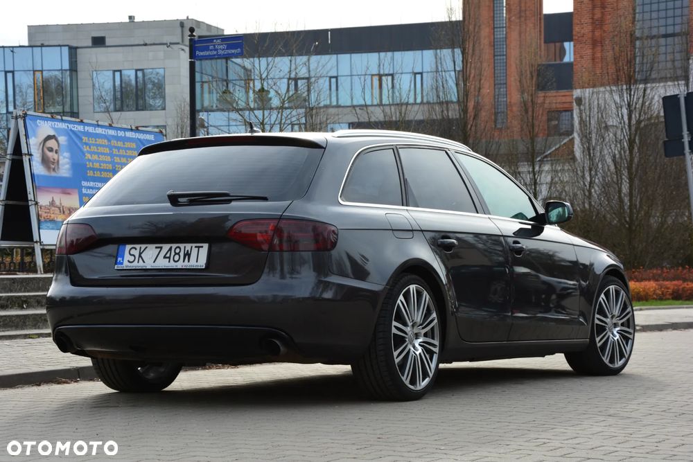 Audi A4 Avant 2.0 TFSI Attraction - 11