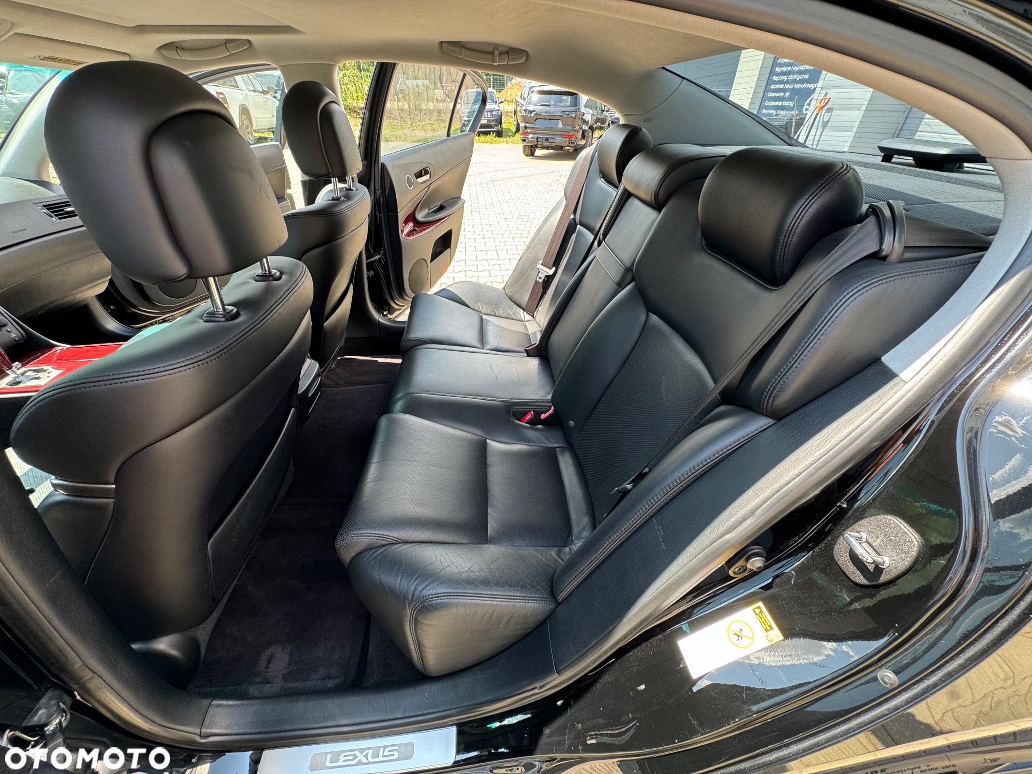 Lexus GS 450h Prestige + - 16
