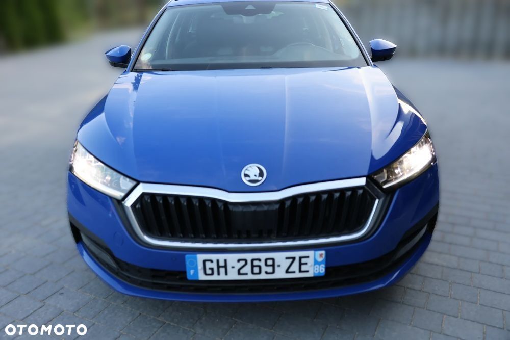 Skoda Octavia 2.0 TDI DSG Ambition - 4