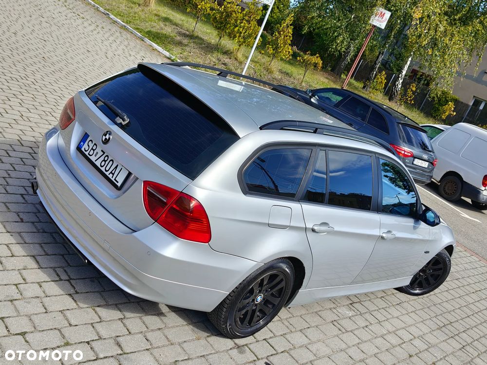BMW Seria 3 318d DPF - 16
