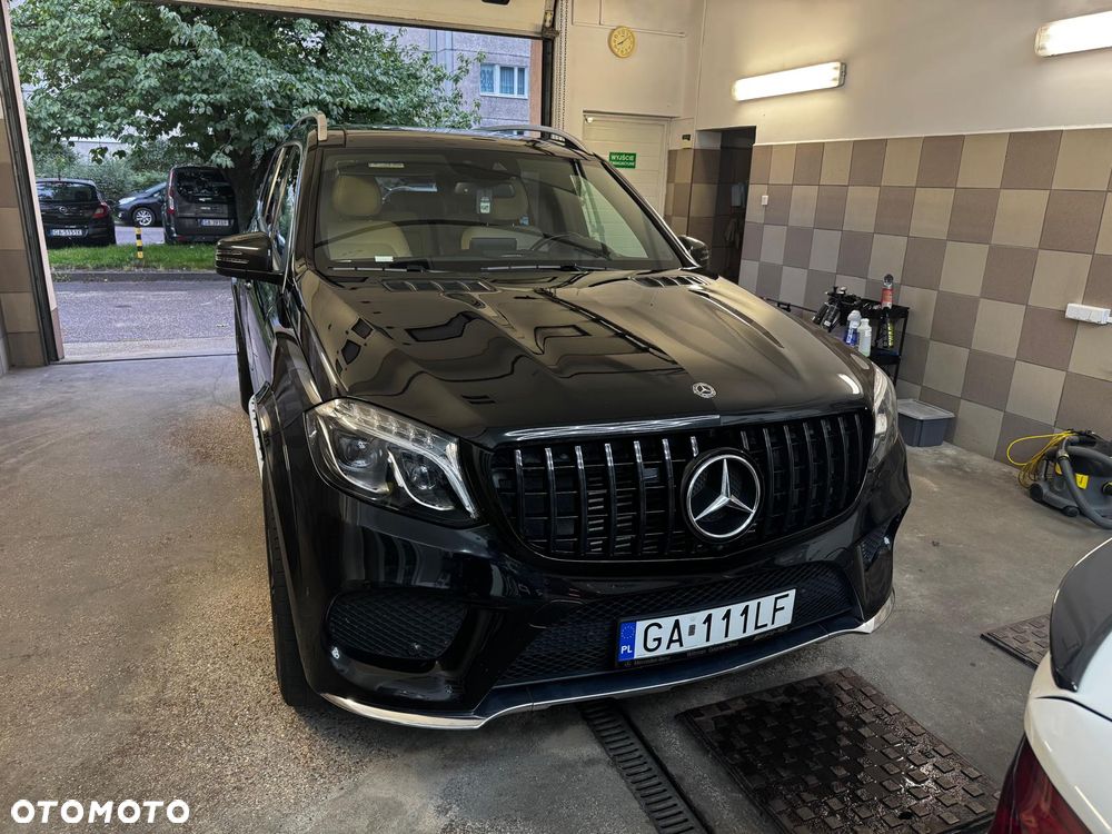 Mercedes-Benz GLS 400 d 4-Matic - 1