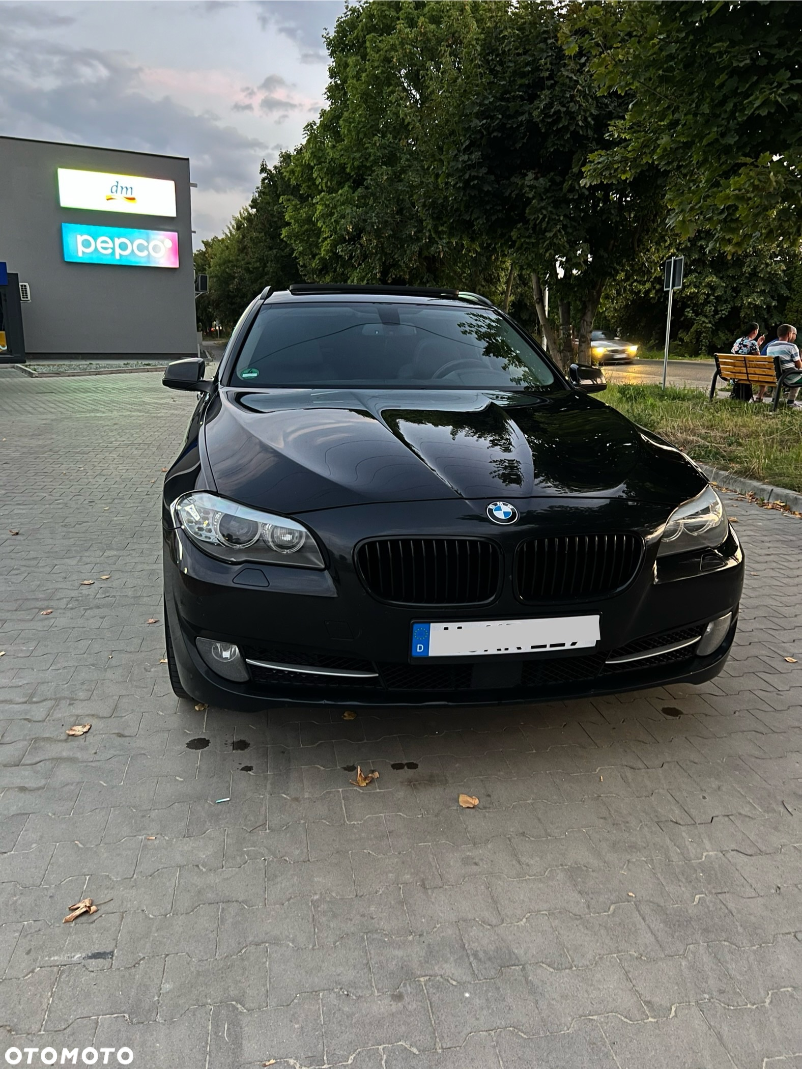 BMW Seria 5 530d xDrive Touring Luxury Line - 2