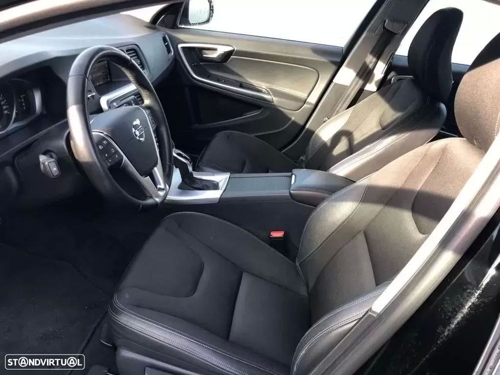 Volvo S60 2.0 D2 Kinetic Geartronic - 5