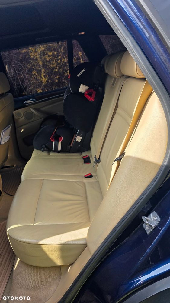 BMW X5 xDrive35d - 16