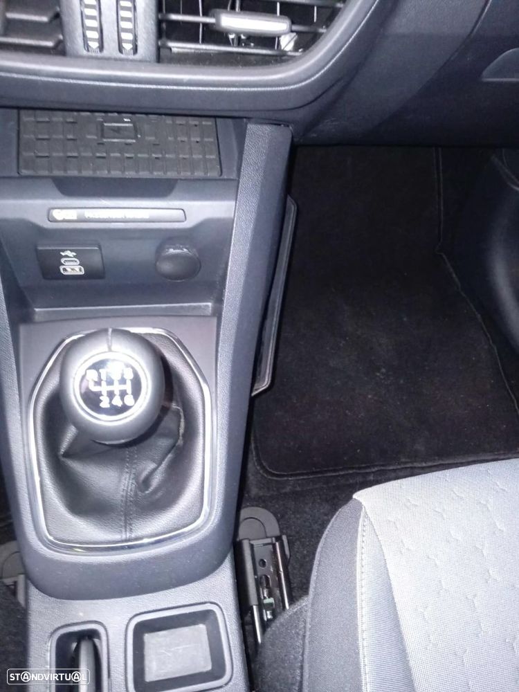 Ford Tourneo Courier 1.0 EcoBoost Titanium - 14