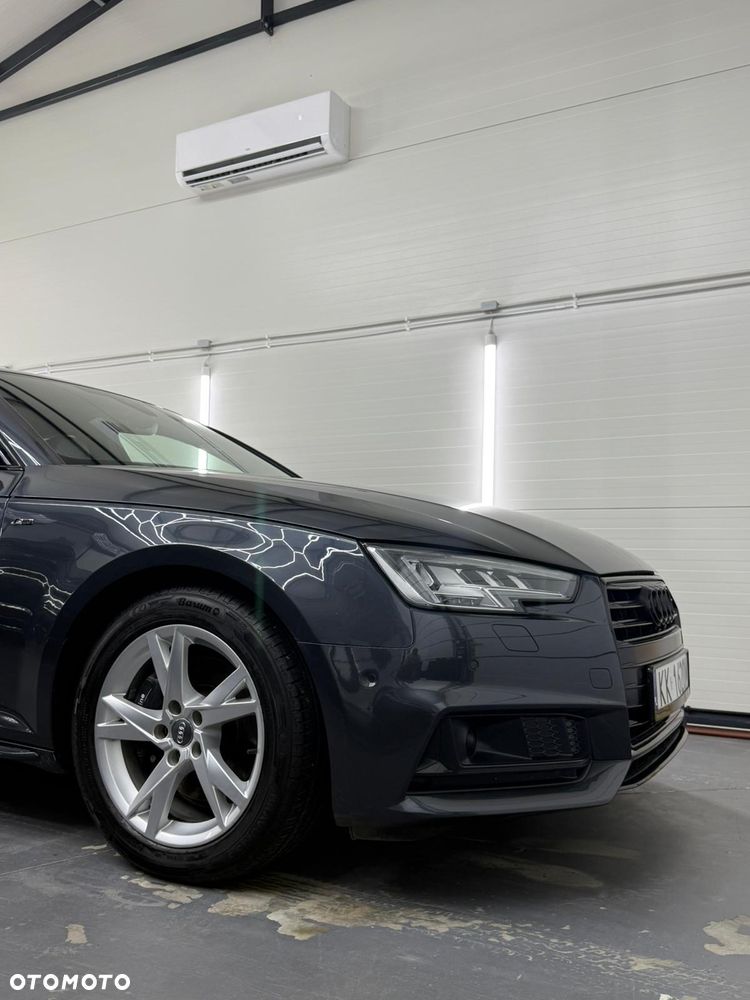 Audi A4 Avant - 11