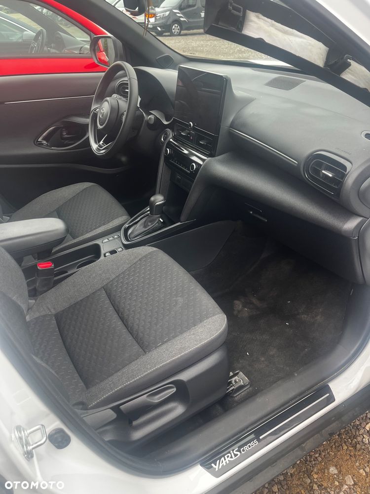 Toyota Yaris Cross - 10