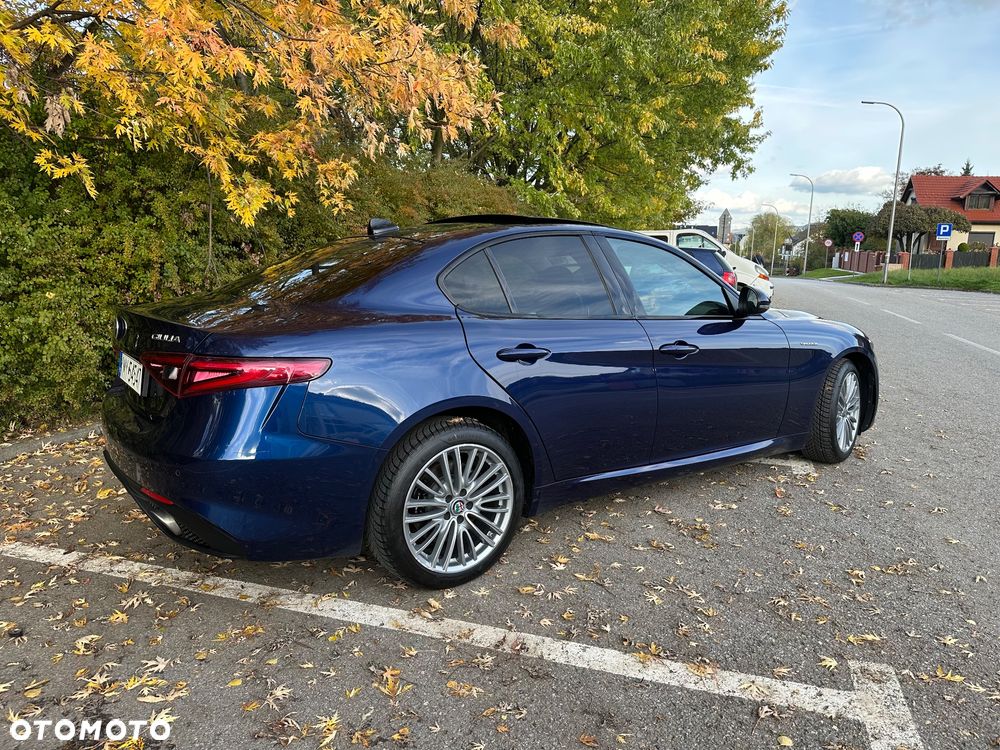 Alfa Romeo Giulia 2.0 Turbo 16V AT8 Veloce - 2