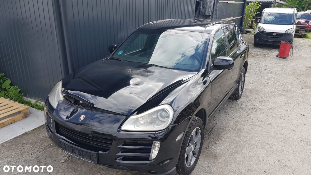 Porsche Cayenne Diesel - 1