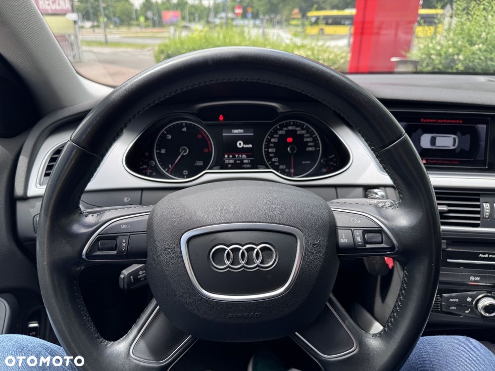 Audi A4 Avant 2.0 TDI DPF multitronic Attraction - 12
