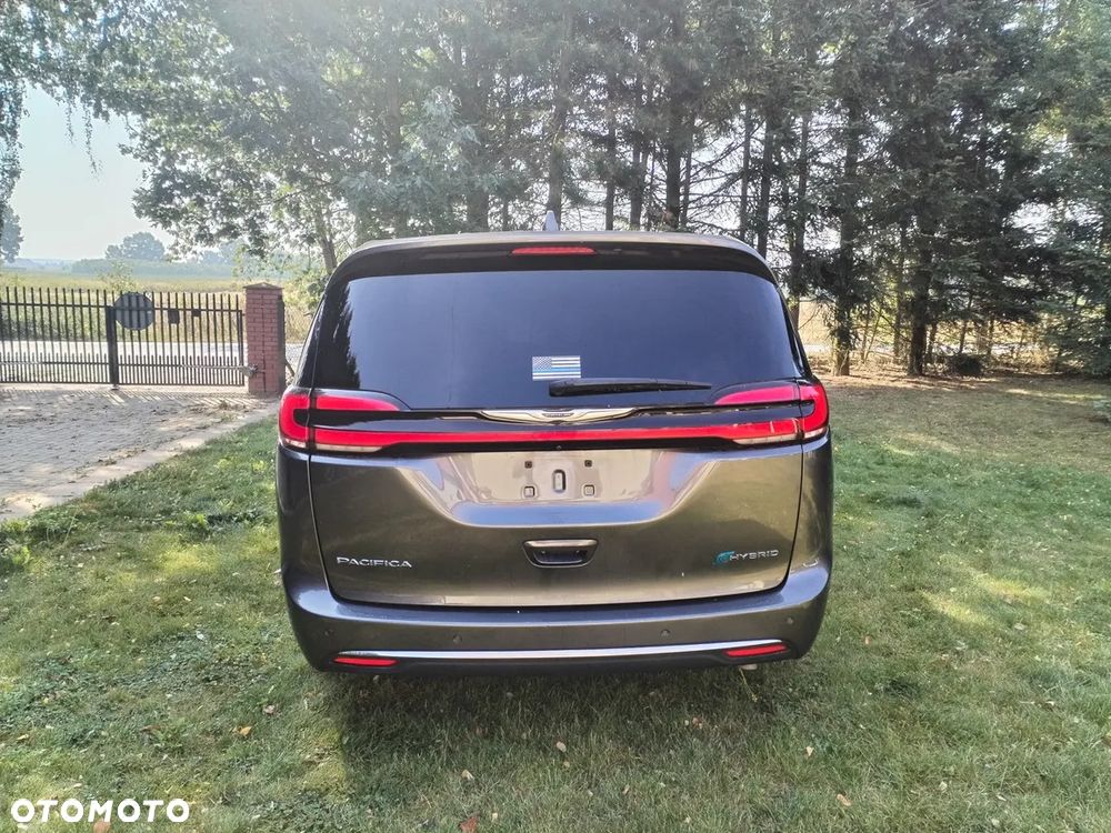 Chrysler Pacifica - 6