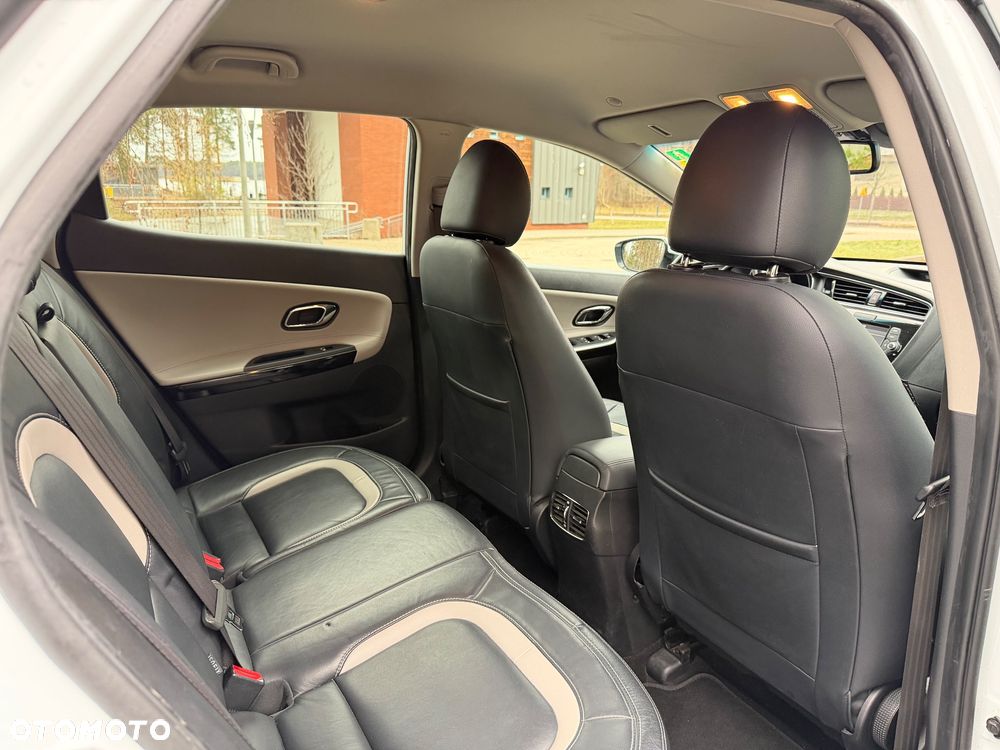 Kia Ceed 1.0 T-GDI ISG Vision - 12