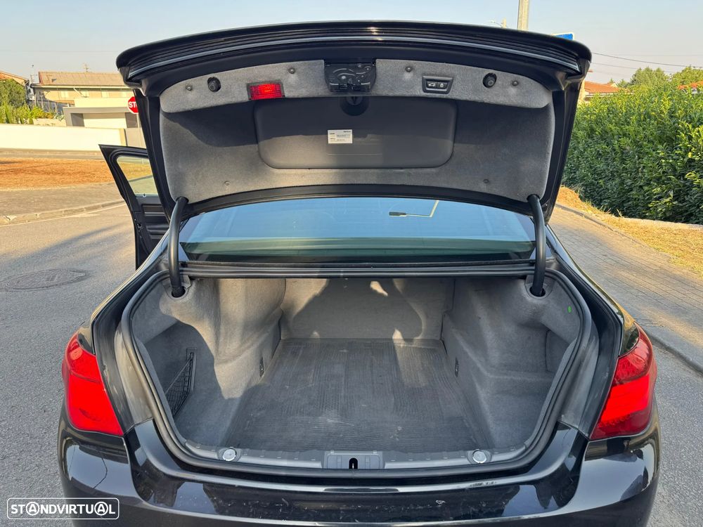 BMW 740 d - 19
