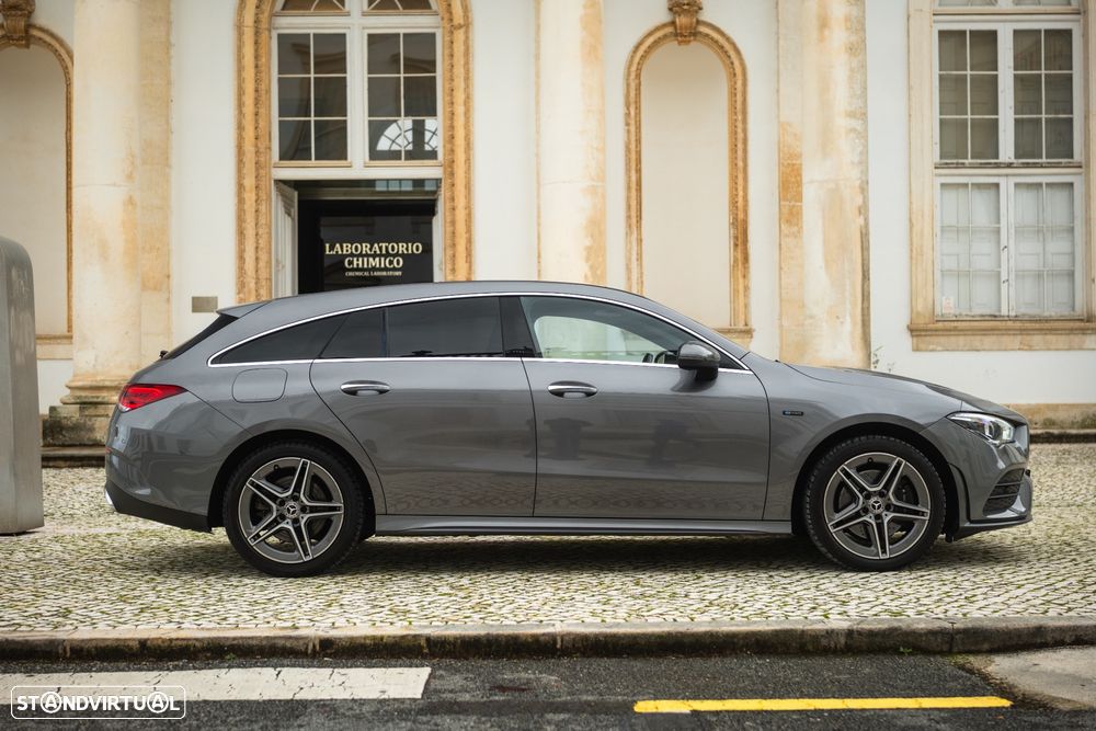 Mercedes-Benz CLA 250 e 8G-DCT AMG Line Advanced Plus - 3