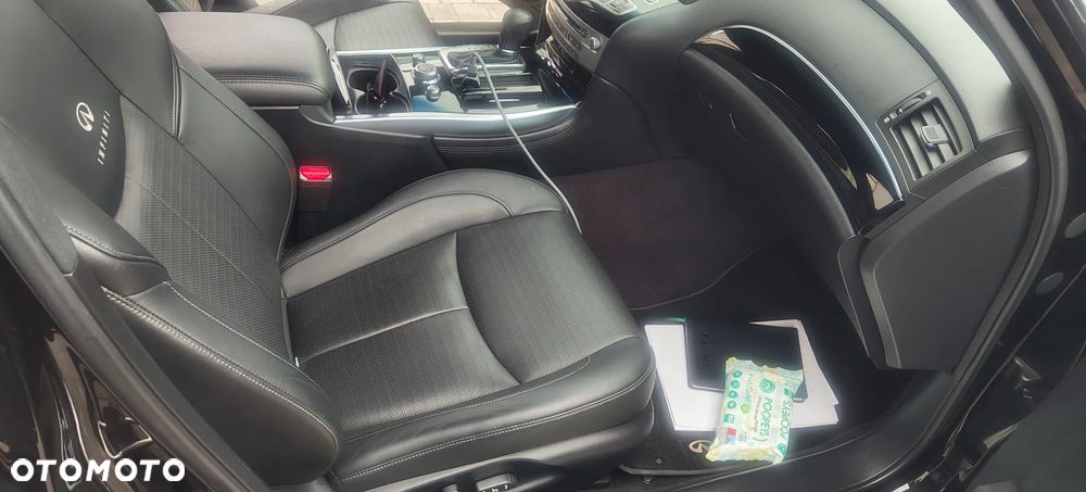 Infiniti M M30d S Premium - 8