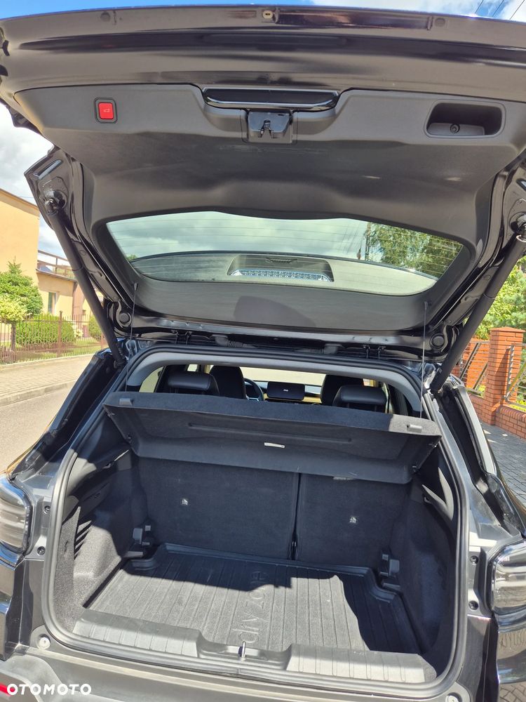 Jeep Avenger Summit+ - 11