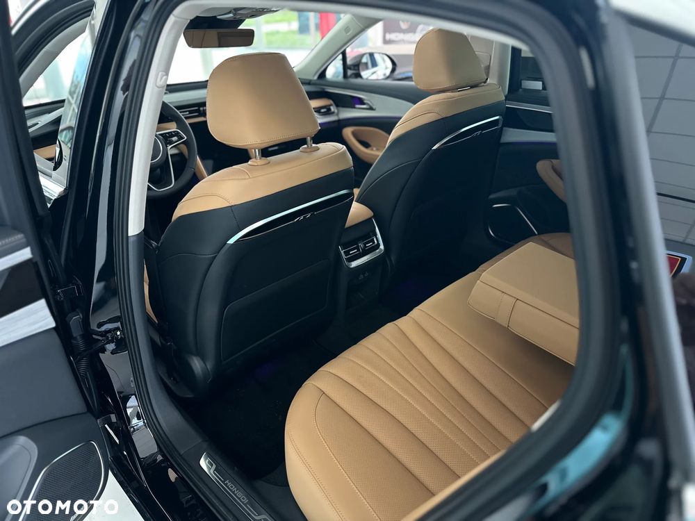 Hongqi H5 2.0T Deluxe - 7