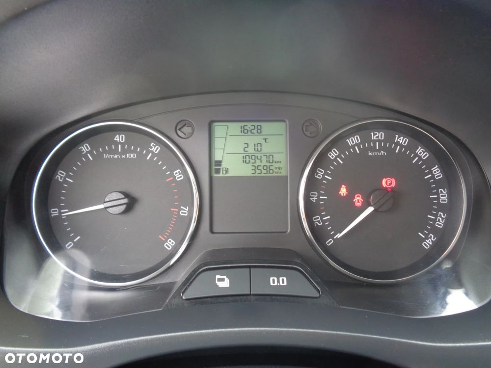 Skoda Fabia 1.2 HTP Ambition Green tec - 15
