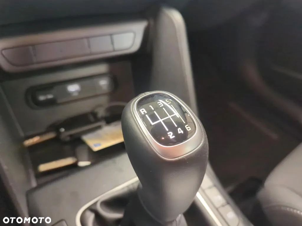 Kia Sportage - 14