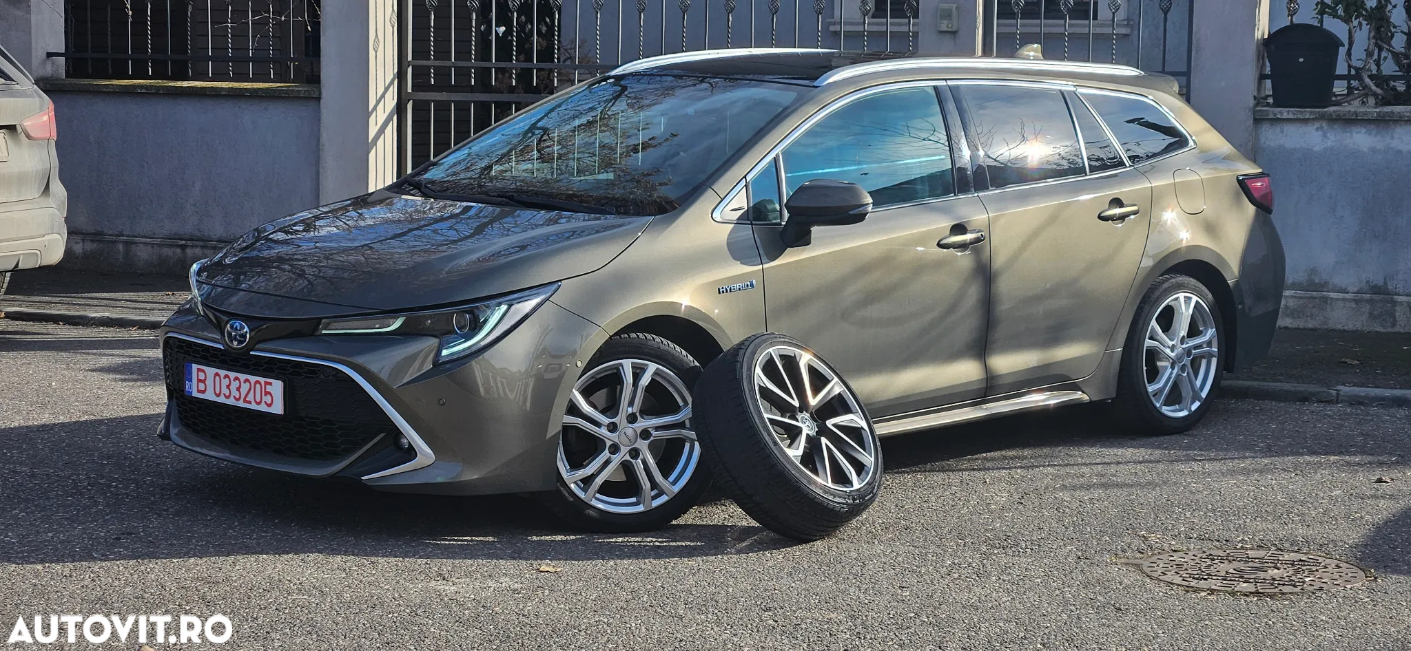 Toyota Corolla - 2