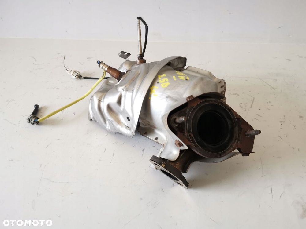 MITSUBISHI OUTLANDER IV 21- USA 2.5 BENZYNA KATALIZATOR - 3