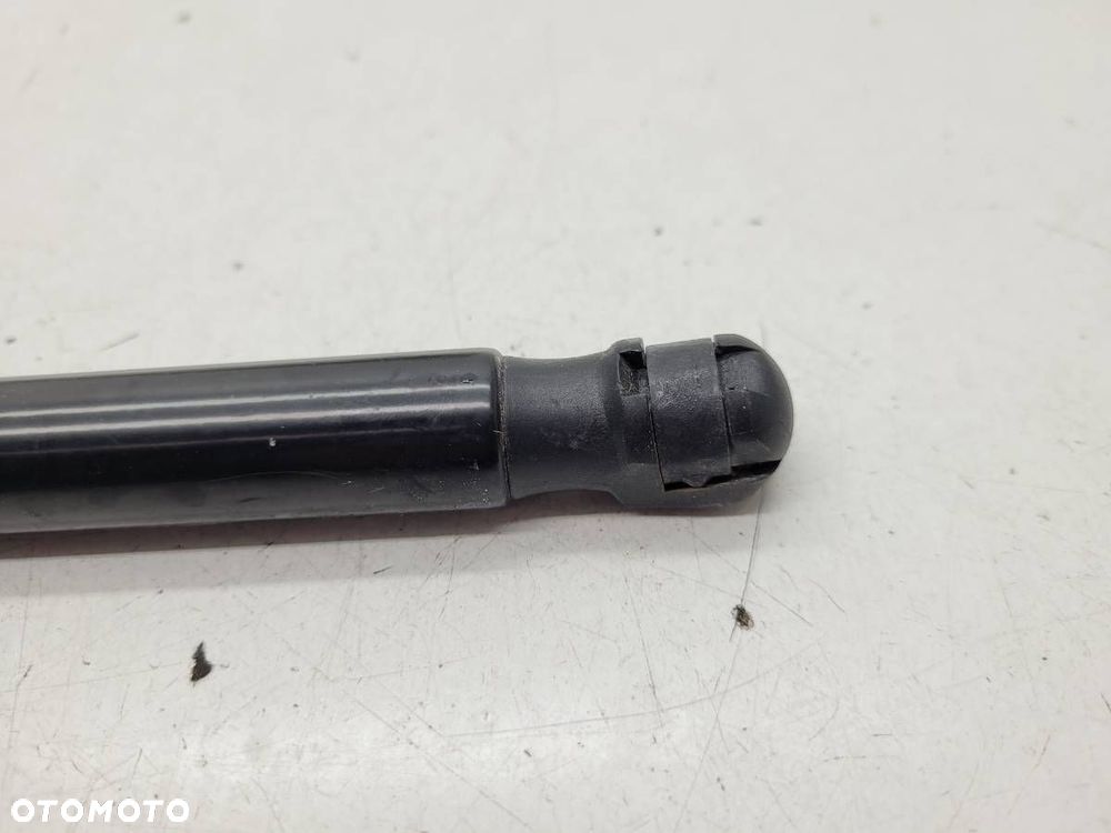 SIŁOWNIKI KLAPY KOMPLET LEWY PRAWY A6 C7 KOMBI 2018 - 5