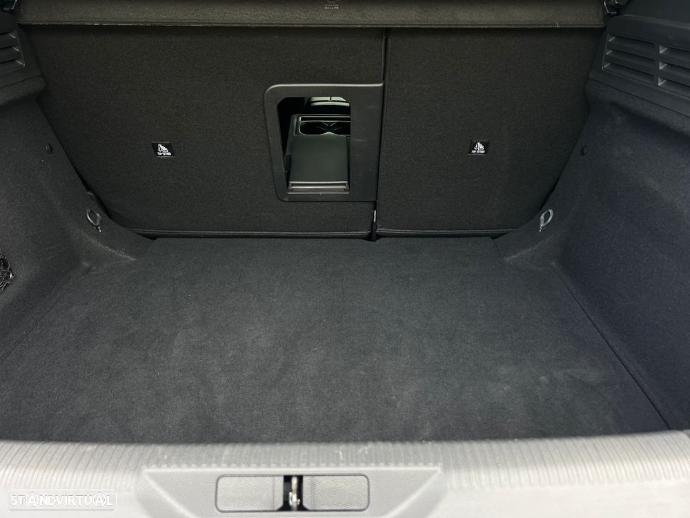 Peugeot 308 1.2 PureTech Allure - 40