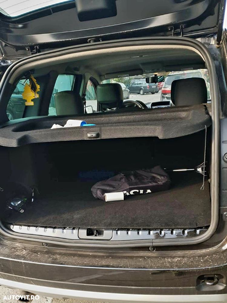 Dacia Duster 1.6 4x4 Laureate - 6