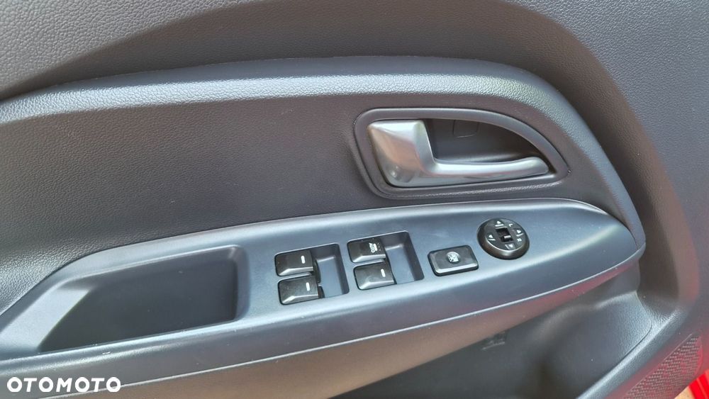 Kia Rio - 16