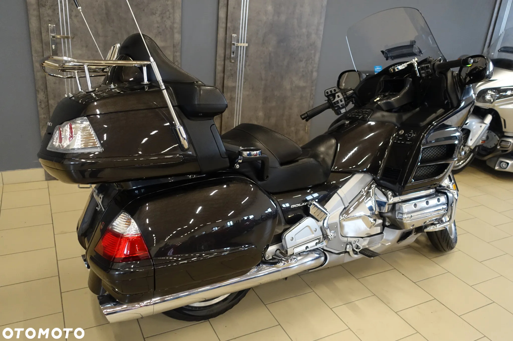 Honda GL - 10