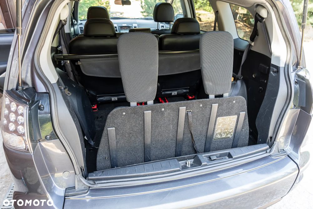 Mitsubishi Outlander 2.2 DID Intense EU5 - 21