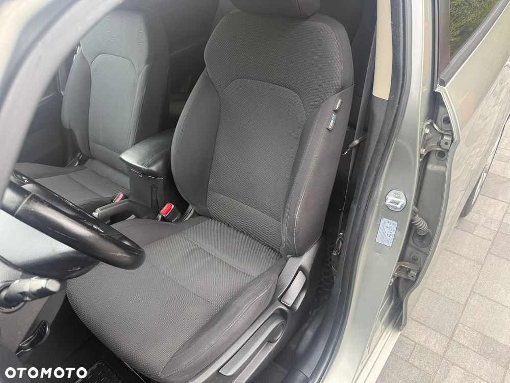 Kia Carens 1.6 GDI Edition 7 - 14