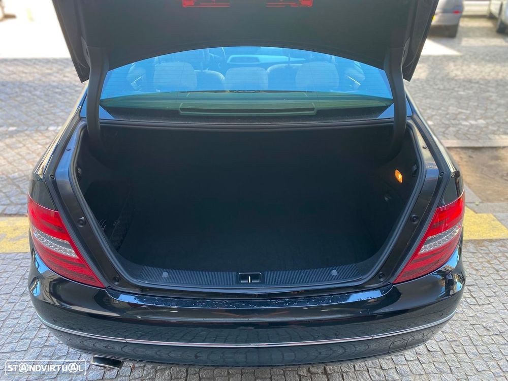 Mercedes-Benz C 250 CDi Avantgarde BlueEfficiency - 24