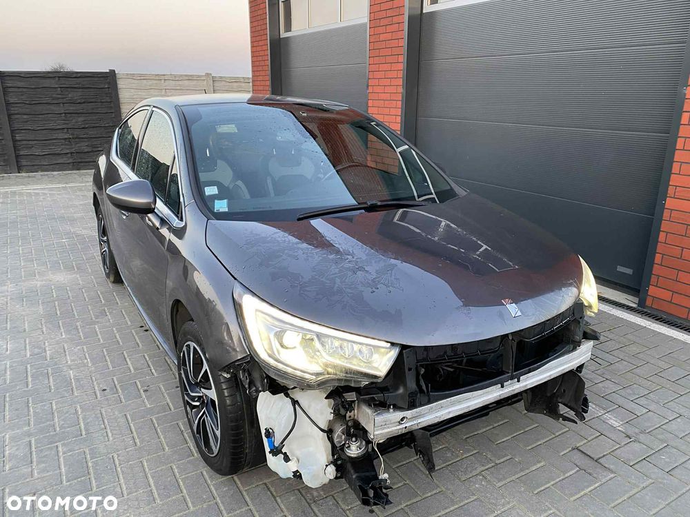 DS Automobiles DS 4 - 40