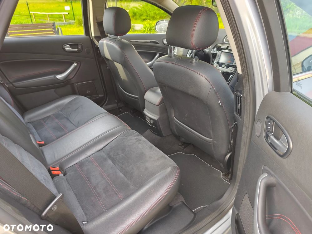 Ford Mondeo 2.2 TDCi Titanium S - 19