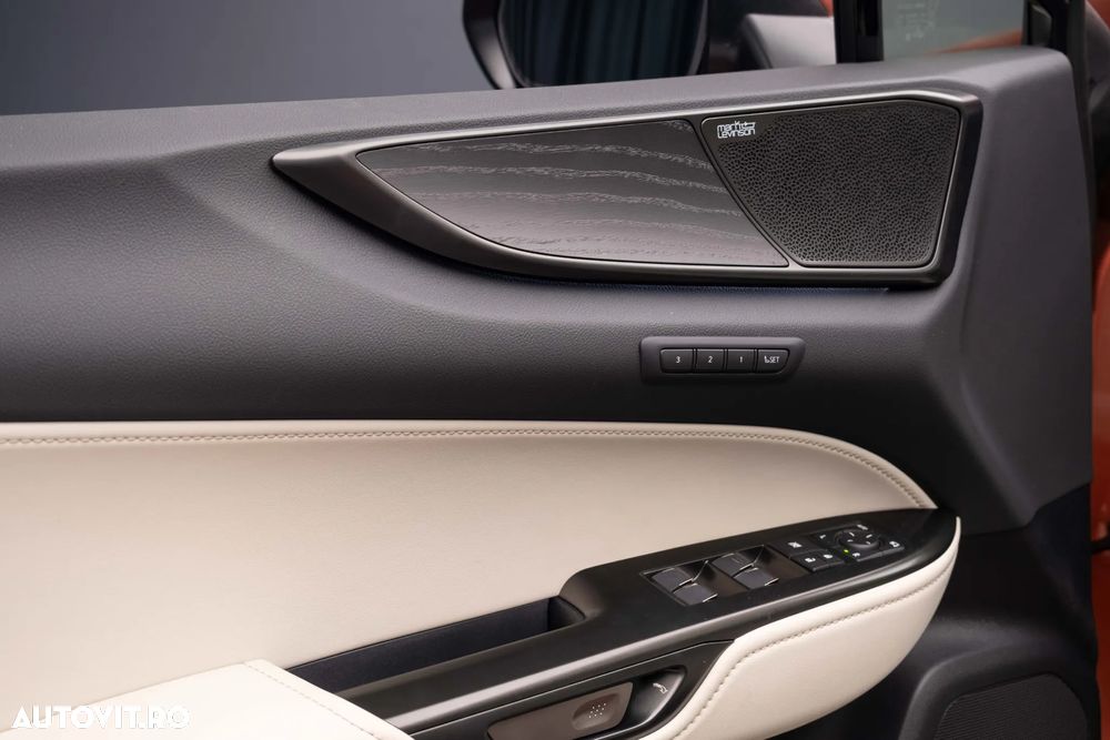 Lexus Seria NX 450h+ E-FOUR Luxury - 24