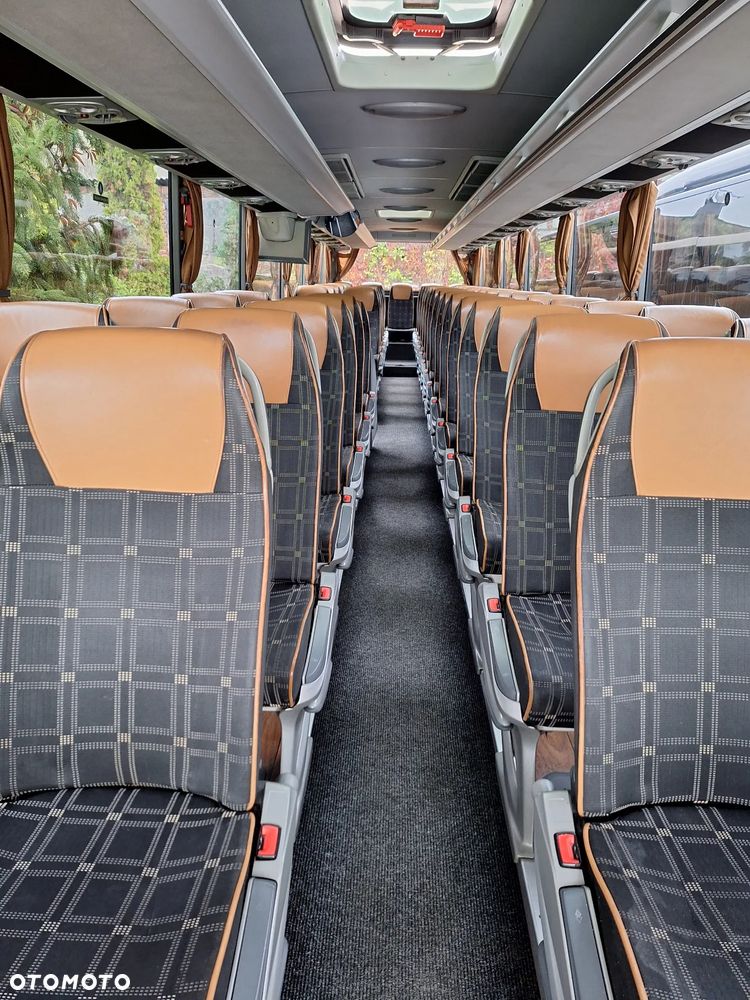 Mercedes-Benz Tourismo - 13