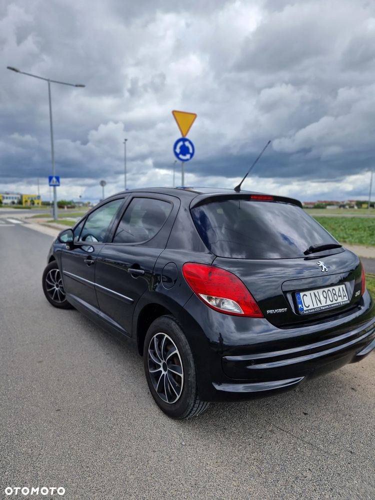Peugeot 207 - 4