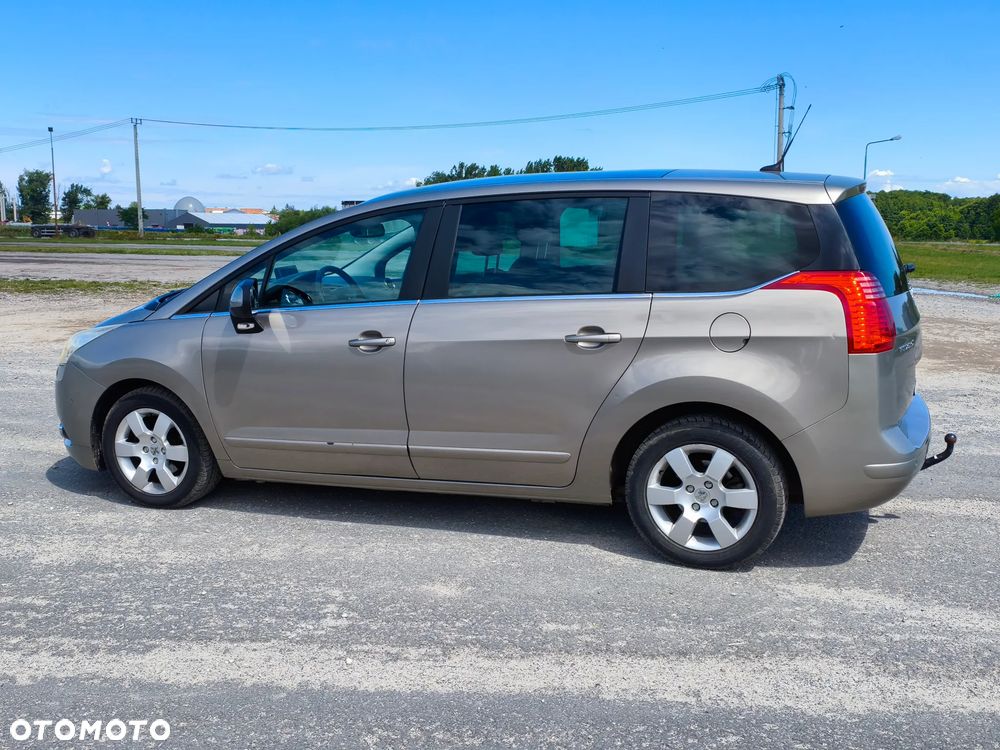 Peugeot 5008 1.6 Access 7os - 2
