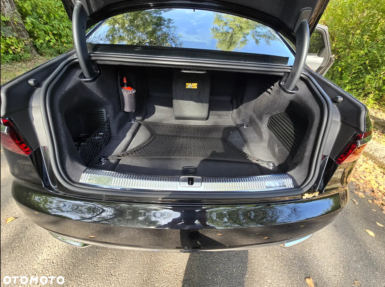 Audi A8 55 TFSI quattro tiptronic - 12