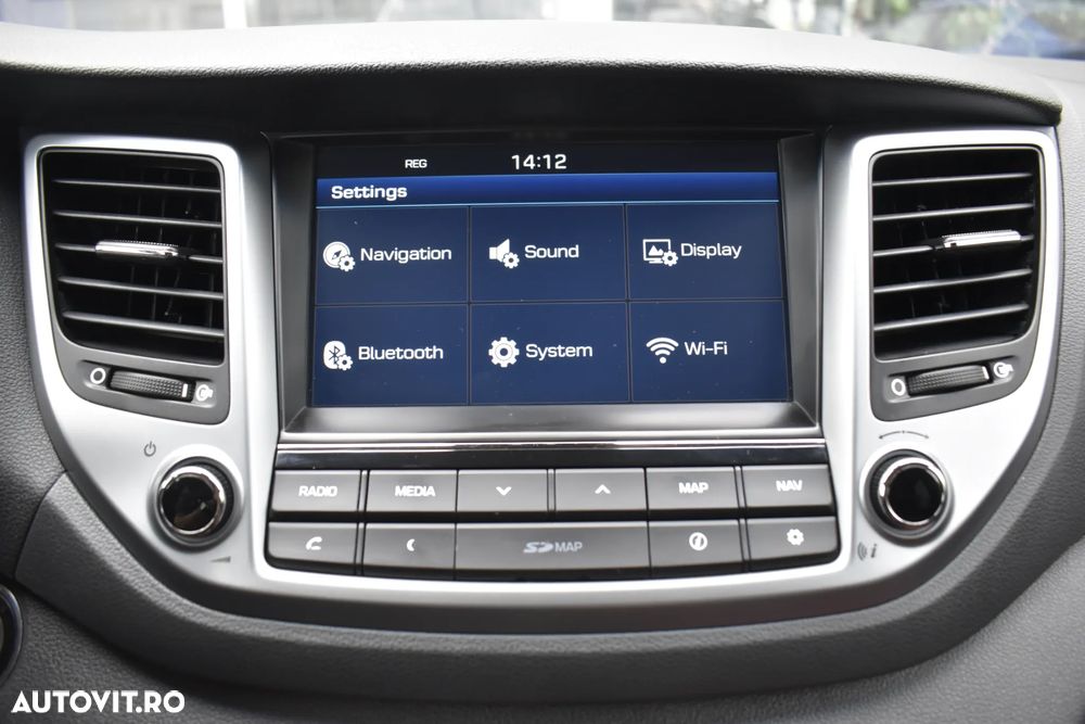Hyundai Tucson 2.0 CRDI 4WD 6AT Luxury Pack+ - 22