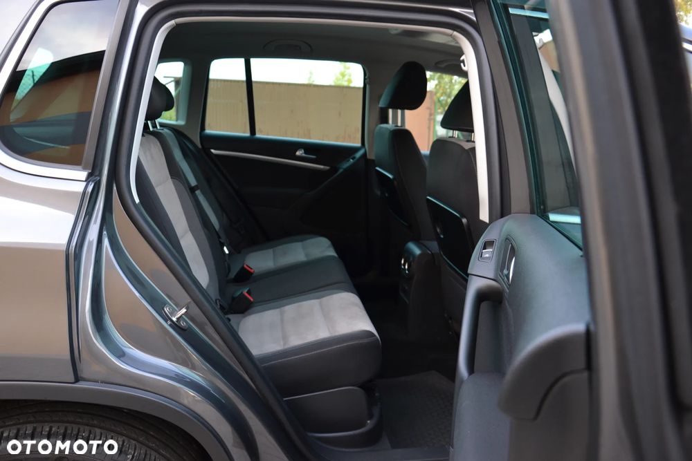 Volkswagen Tiguan - 33