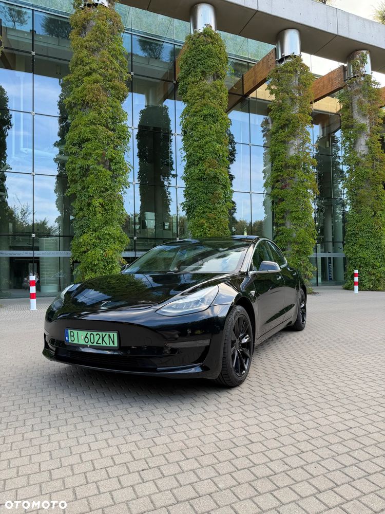 Tesla Model 3 - 2