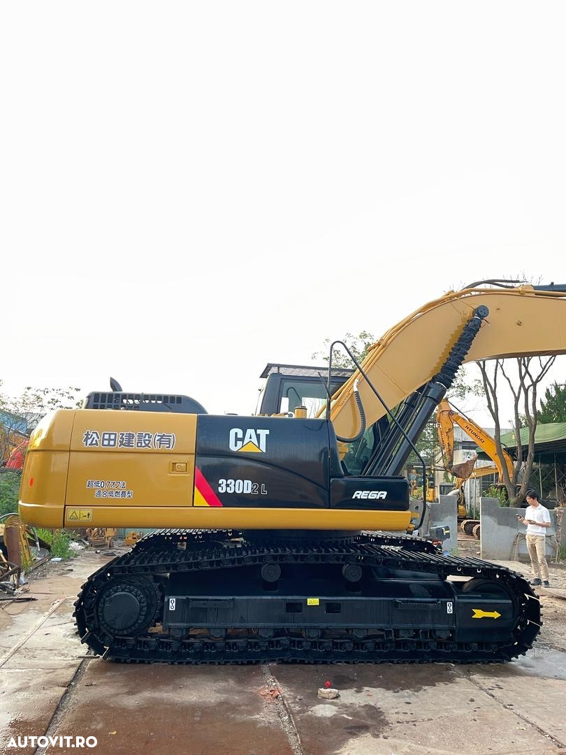 Hitachi Excavator CAT/KOMATSU/Kobelco - 2