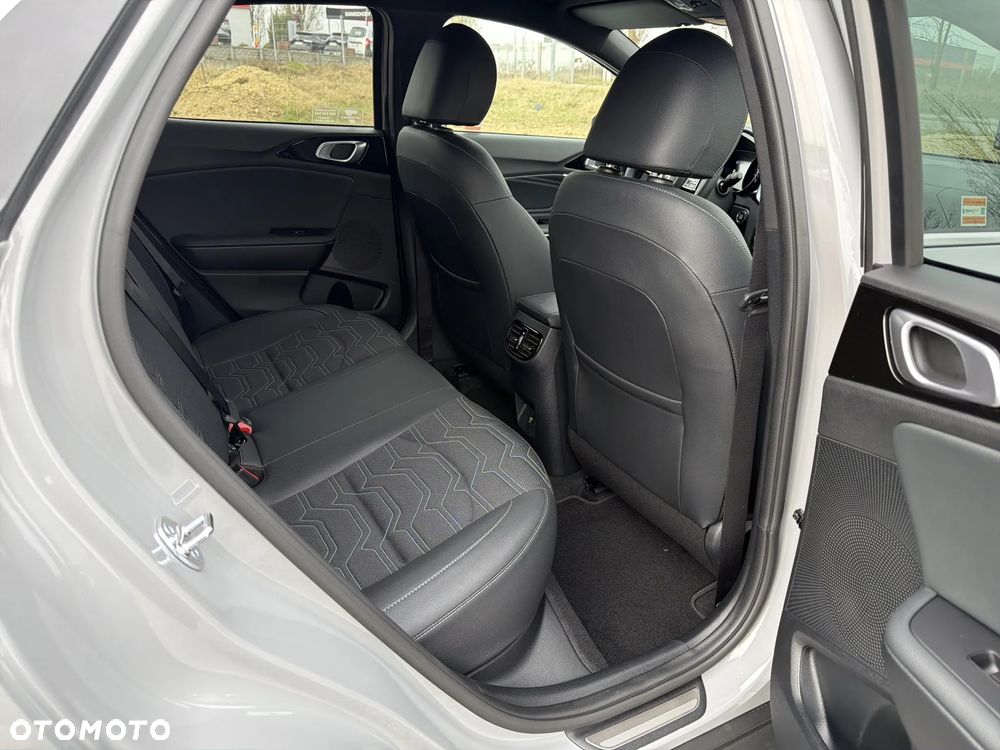 Kia XCeed 1.6 T-GDI Tribute DCT - 19