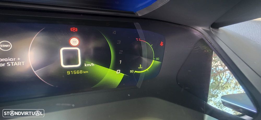 Peugeot 2008 1.5 BlueHDi Allure Pack - 19