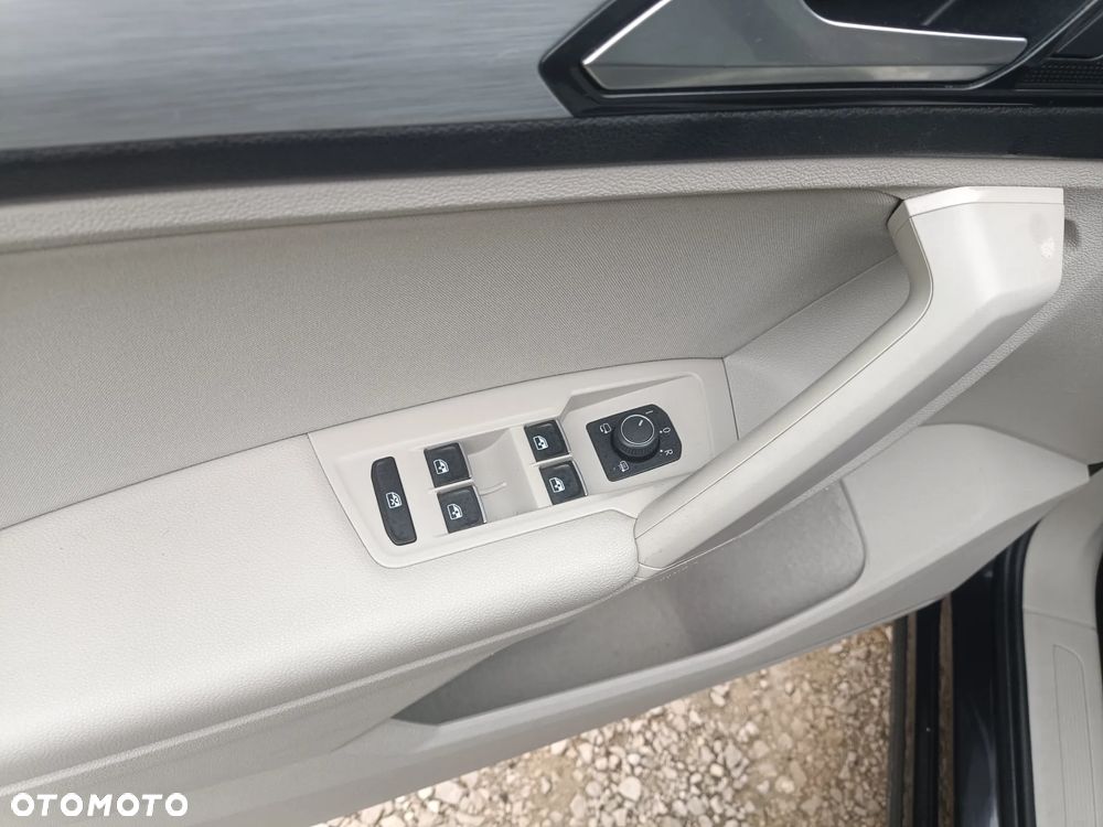 Volkswagen Tiguan 2.0 TDI SCR DSG Elegance - 10